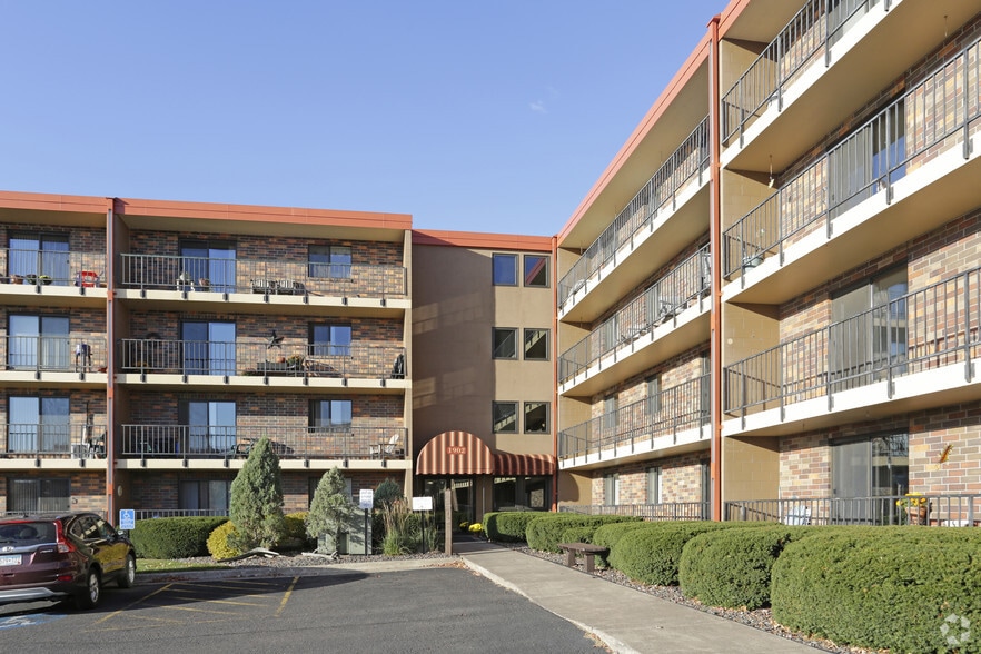 Baypoint Estates Entry