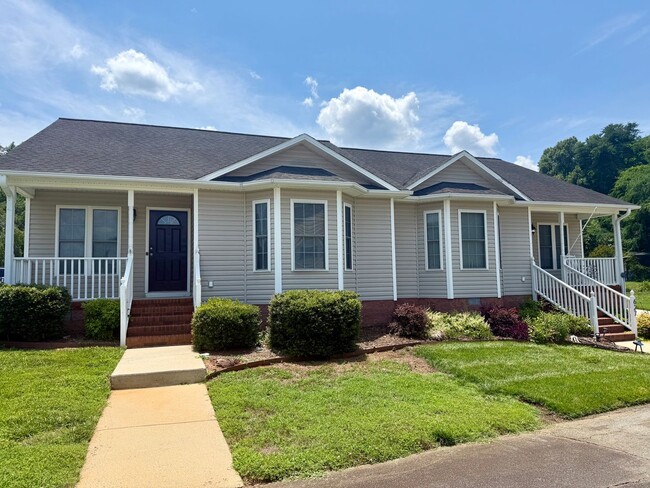 Photo - Two bedroom, 2 bath townhouse in Gibsonville