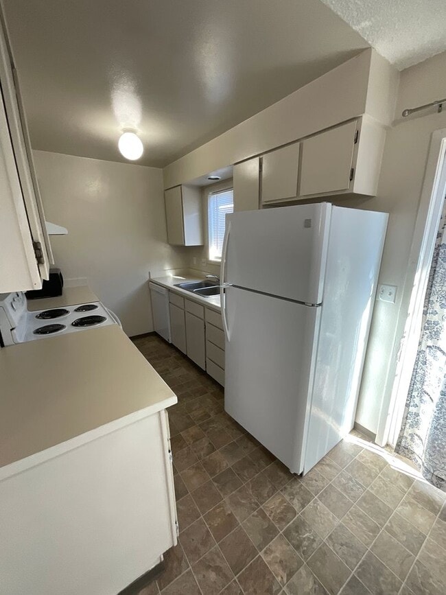 Photo - 2213-15 Alder St. Unit 2215