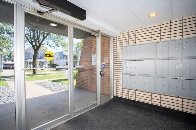 Photo - Karita Tower