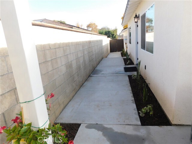 1111 Carol St Unit 2
