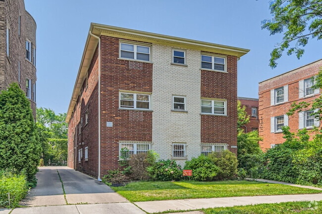 Building Photo - 2067 W Farwell Ave Unit 1S Rental