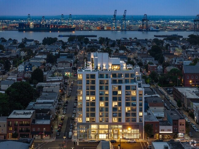 Building Photo - 285 Broadway Unit 801 Rental