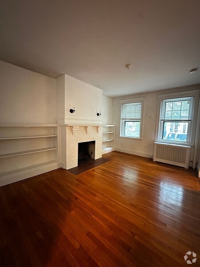 Building Photo - Charming 1-Bedroom Apartment Near Harvard ...