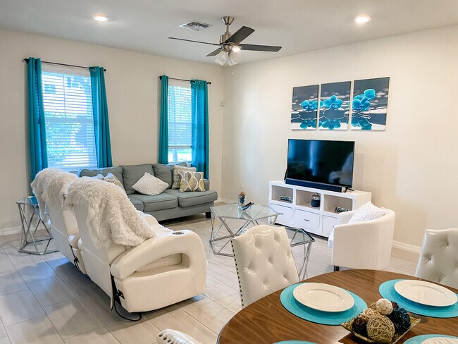 Photo - 5100 Eucalyptus Dr