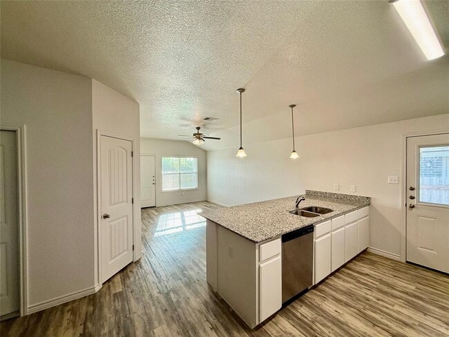 Photo - 209 Dolphin Dr