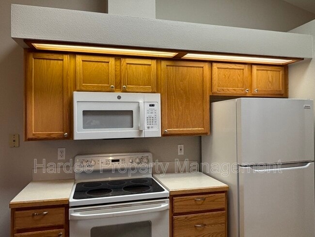 Photo - 1362 Pineridge Dr E