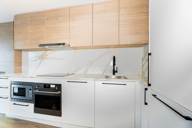 Photo - 1050 Eastern Ave Unit 1117