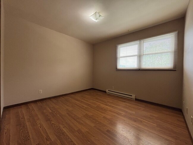 Photo - 206 Broadway St Unit C