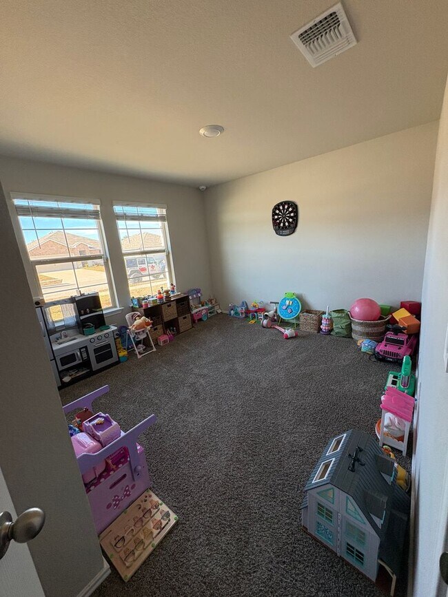 Photo - 4 bedrooms Home in Creekside Hills