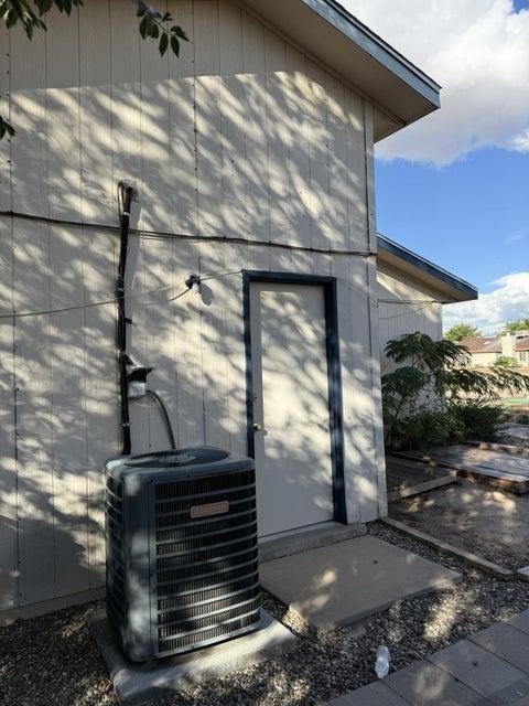 Photo - 290 Asbury Rd NE