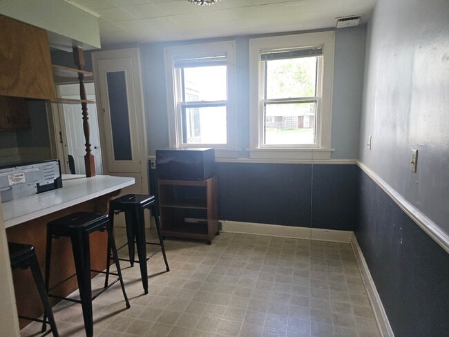 Photo - W379N5686 N Lake Rd Unidad Apt 4