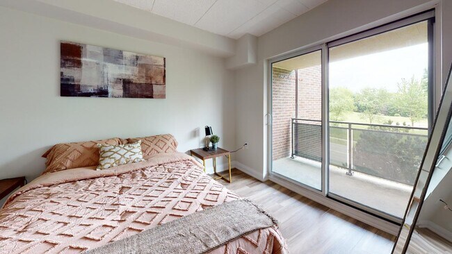 Photo - Silvercreek Parkway