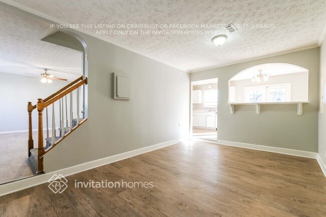 Photo - 2314 Kissing Tree Ln SE