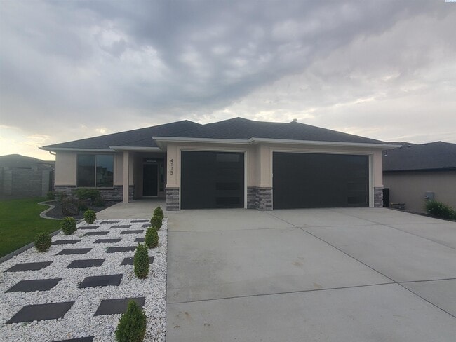 Building Photo - 4175 N Clover Rd Rental