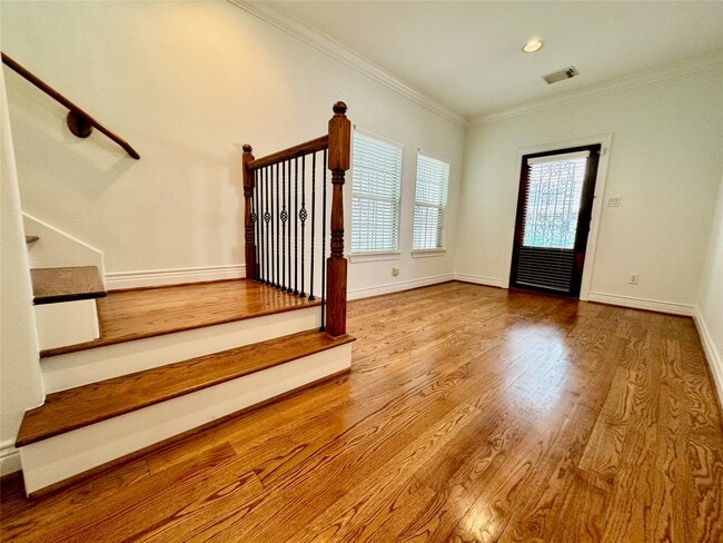 Photo - 4507 Crawford St