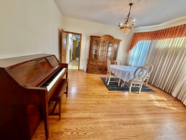 Photo - 336 Avenue C