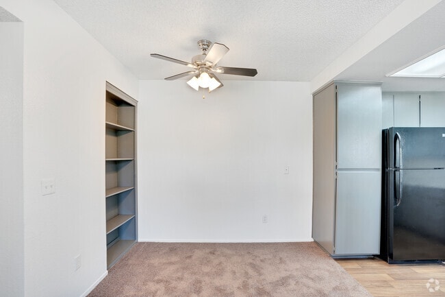 2 Bedroom / 1 Bathroom