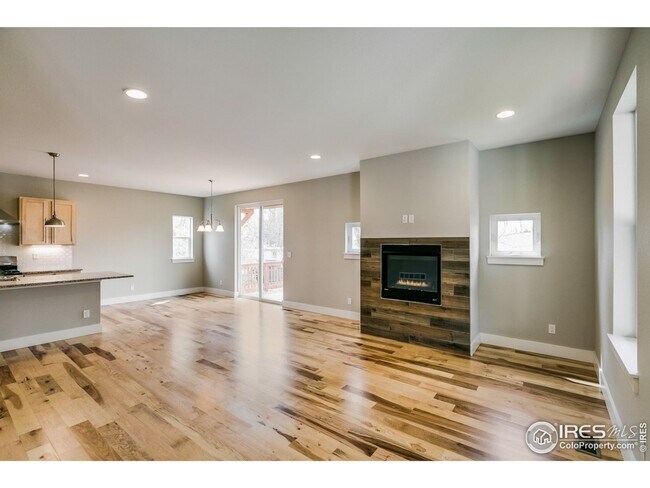 Photo - 4 Bedroom Townhome Available ASAP! Great L...