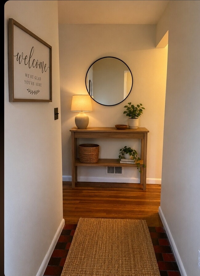Photo - "Spacious 5-Bedroom Retreat with Cozy Fireplace in Fort Washington!"