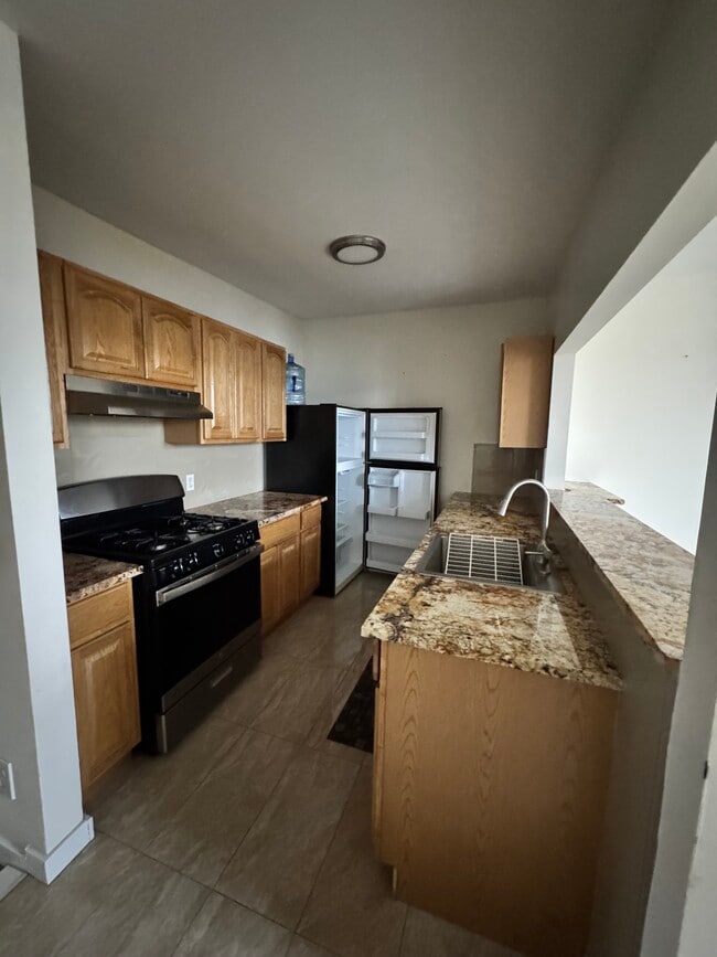 Photo - 296 Mill St Unit 2