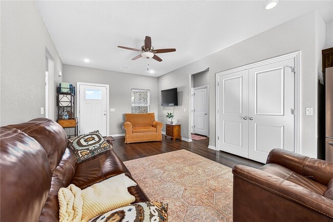 Photo - 1220 Moonrise St