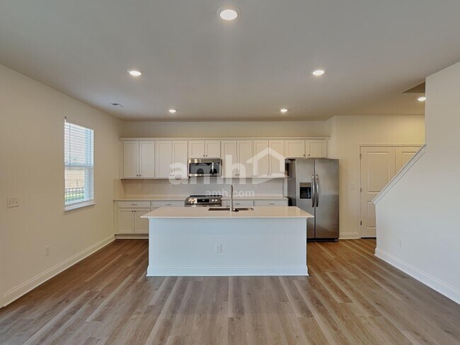 Photo - 9142 Henley Ave