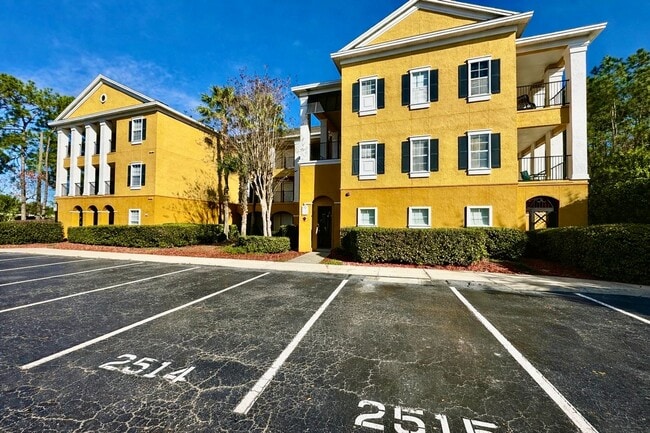 Building Photo - Mosaic 2533 Unit Conroy 2533