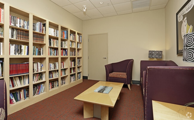 Picture of City View Apartments - 2021 Barton Ave West Bend WI (2 units ... - Zillow