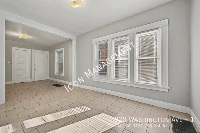 Photo - 920 Washington Ave Unit 1