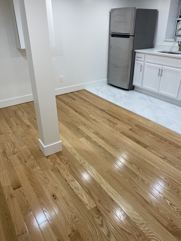 Photo - 194 Roxbury Rd (Garden City, NY)