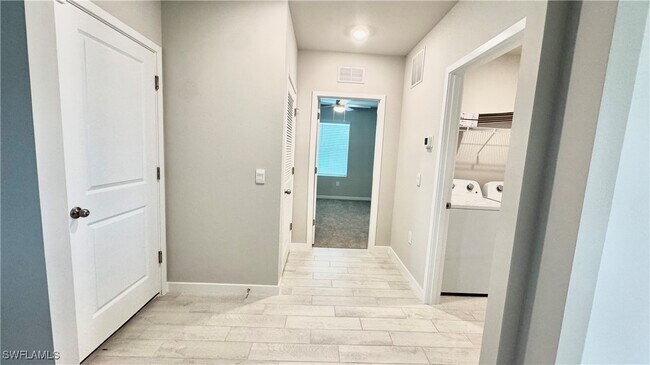 Building Photo - 17710 Shade Tree Loop