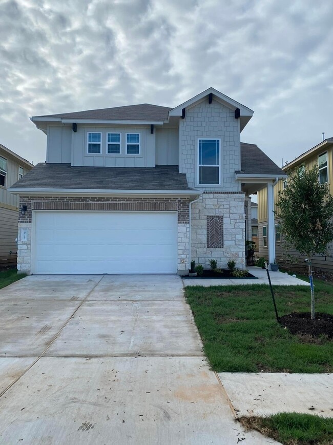 Building Photo - 10717 Blacket Drive Unit Room A