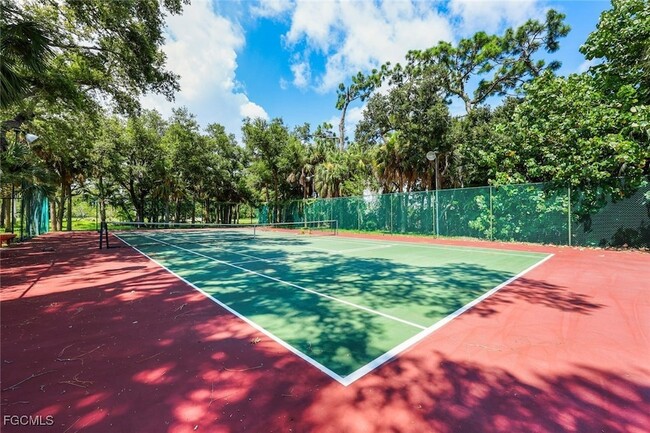 Photo - 15206 Parkside Dr Unit 102