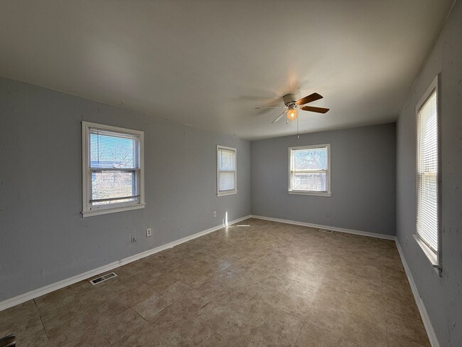 Photo - 1300 NW 83rd St House