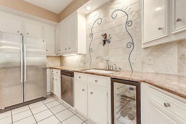 Photo - 13006 Waldemere Dr Casa