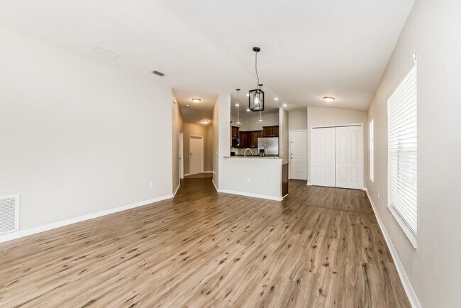 Photo - 1037 Seminole Sky Dr