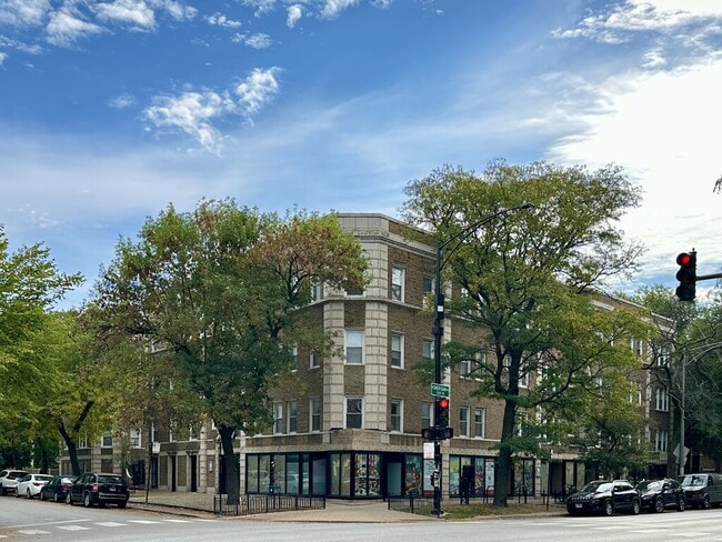 Building Photo - 1159 W Lunt Ave