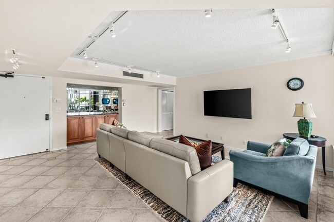 Photo - 100 SE 5th Ave Unit 311