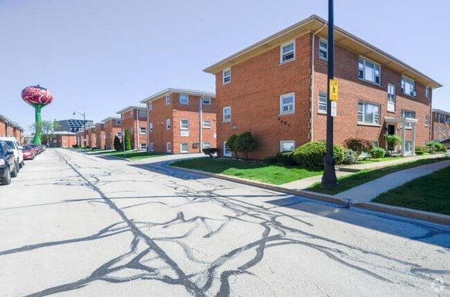 Building Photo - 9575 Maple Dr Unit 1N Rental