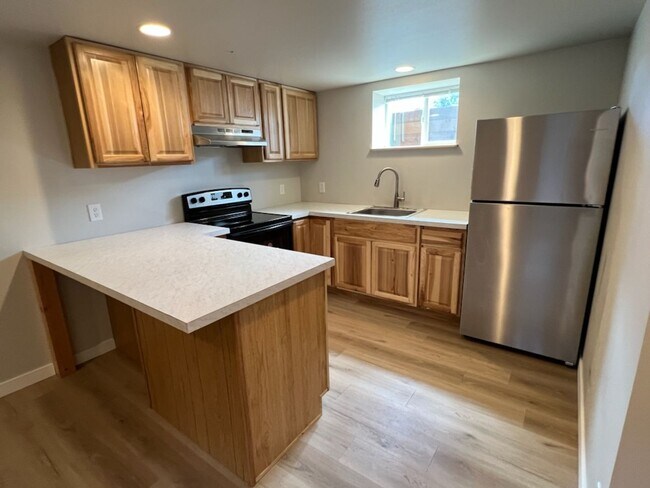 Photo - 909 N Western Ave Unit 909 N Western Ave #B