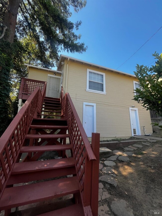 Photo - 11 B St
