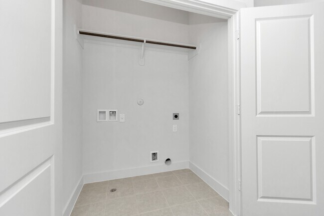 Photo - 2007 Bauer Dr