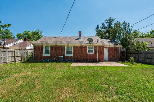 Photo - 6002 E Rockwood Rd