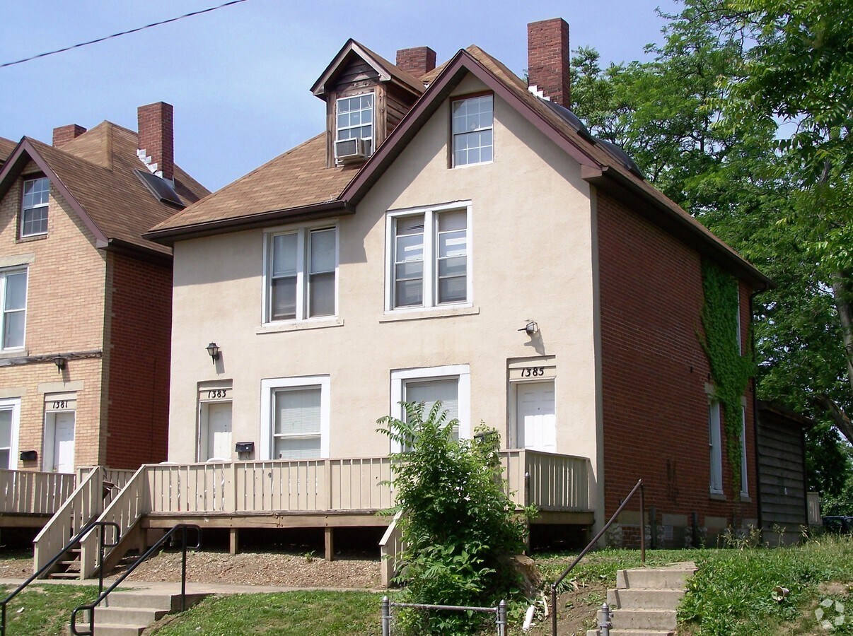 Photo - 1383-1385 Indianola Ave