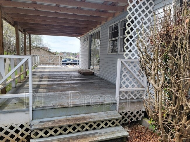 Photo - 2149 McCleary Rd