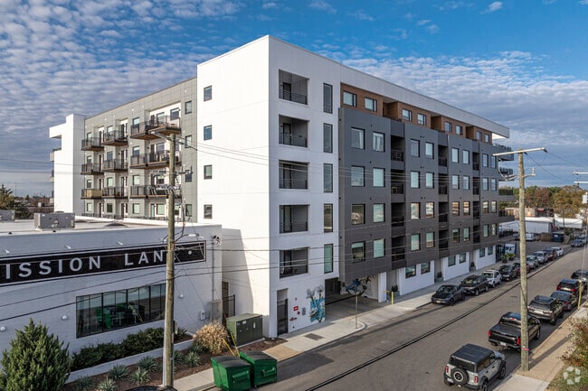1510 Belleville