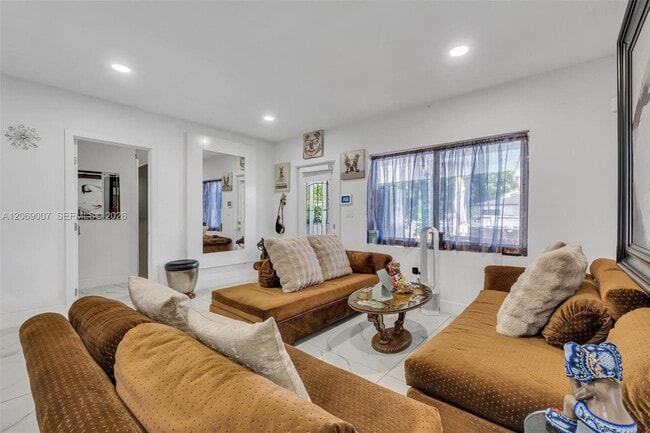 Photo - 1570 NW 132nd St