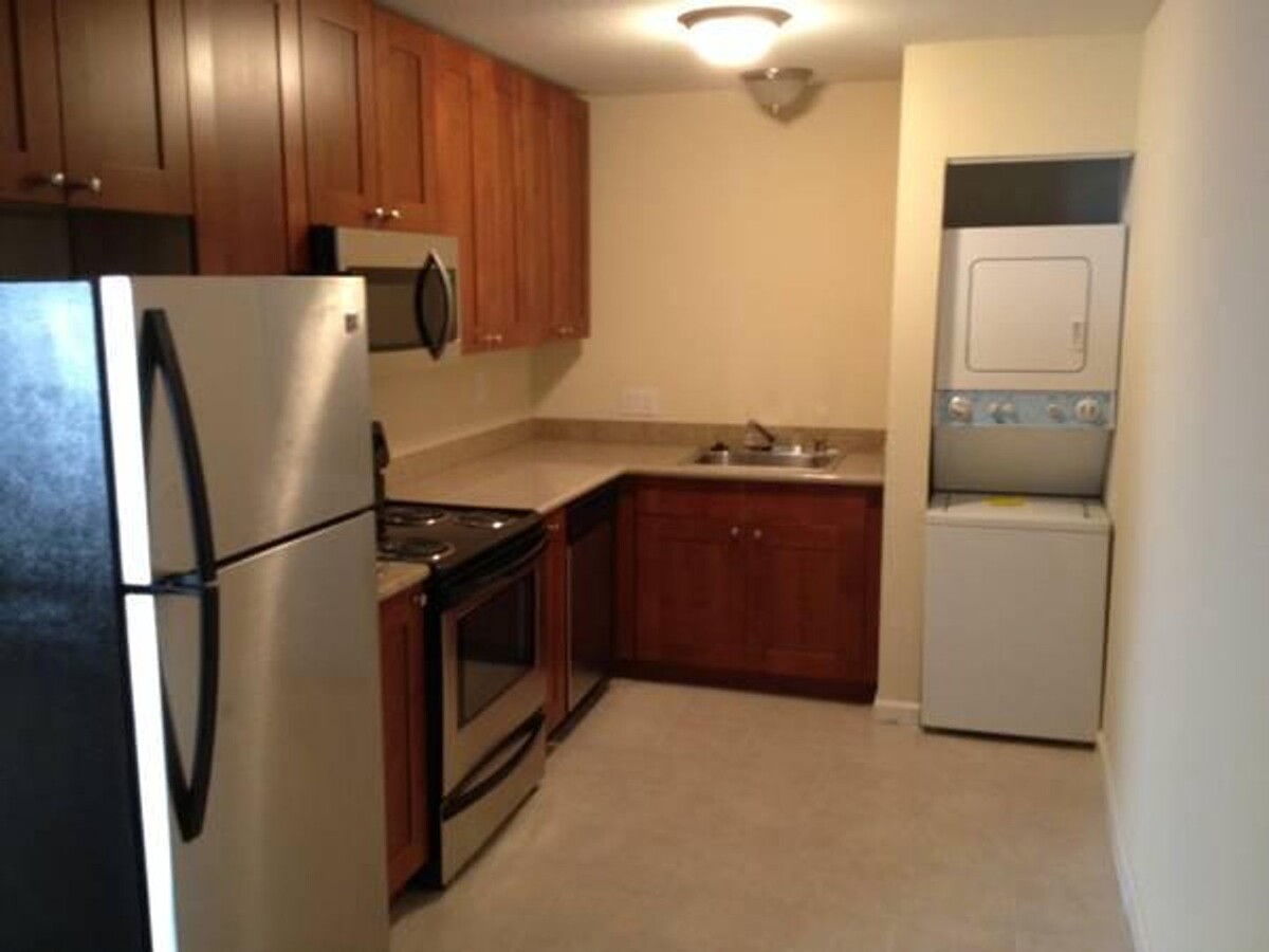 Available the beginning of March One bedro... - Available the beginning of March One bedro... Condo