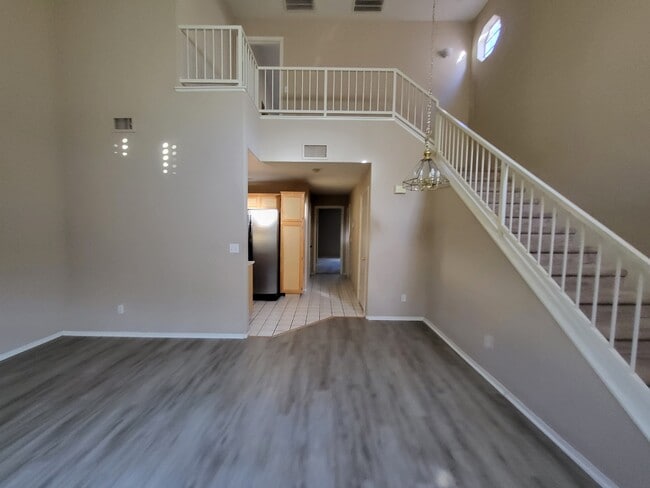 Photo - 5369 Chili Pepper St